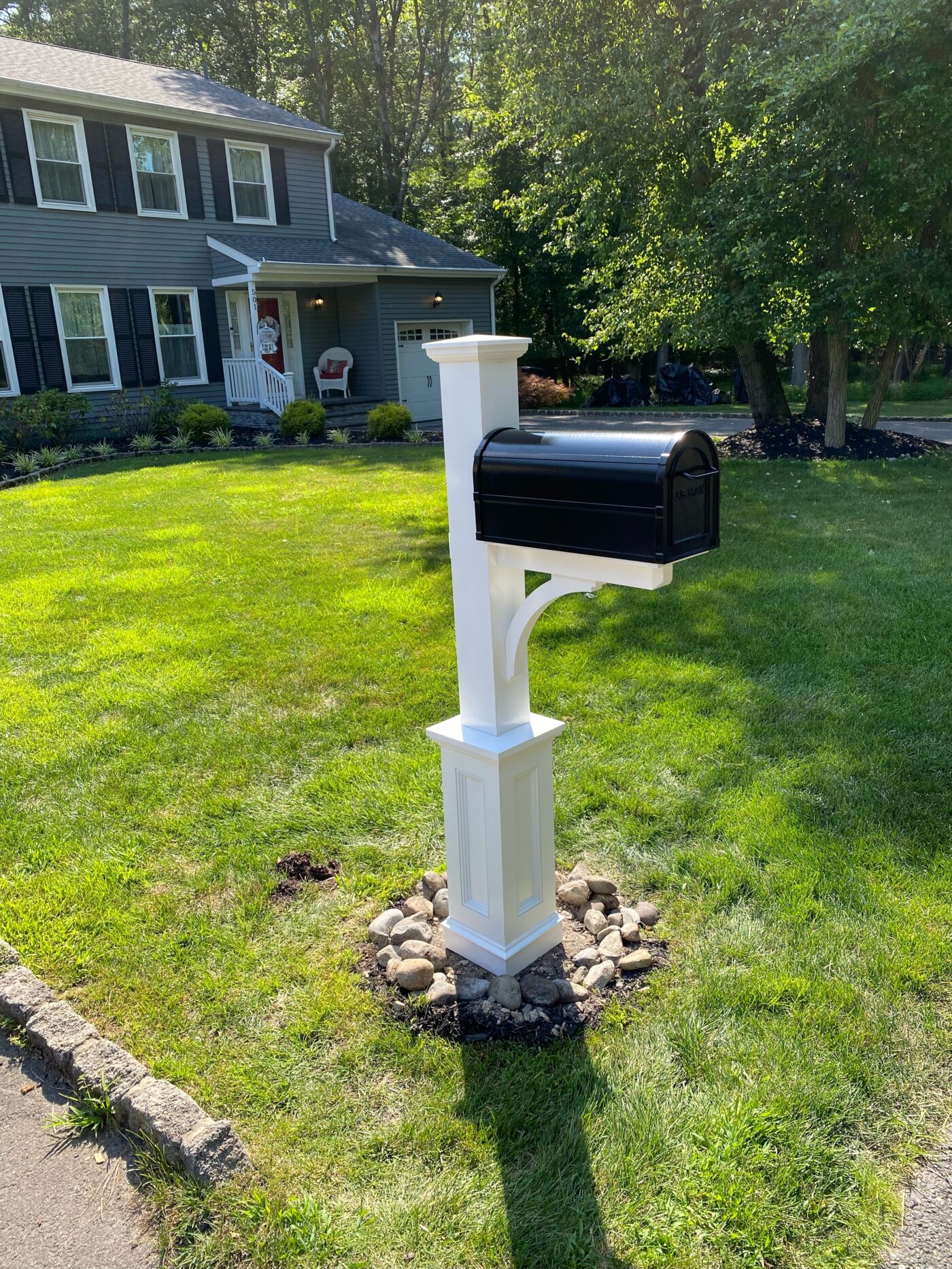 Mailbox & Lamp Posts Intex by Azek Elegant Designs