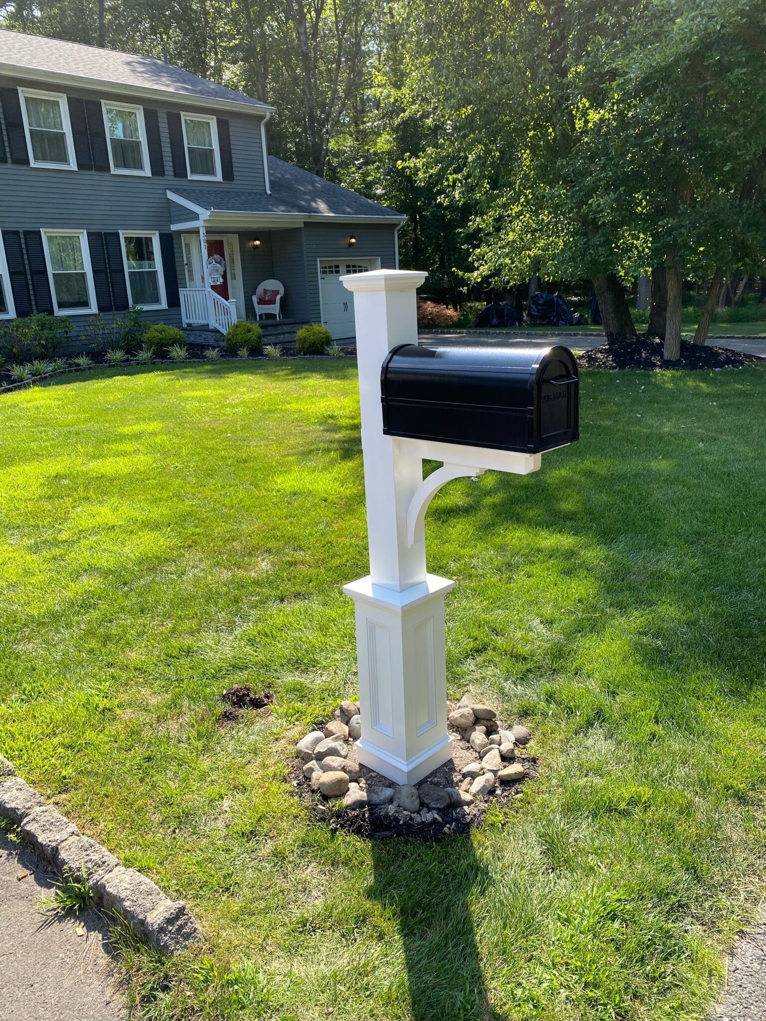 Mailbox & Lamp Posts Intex by Azek Elegant Designs